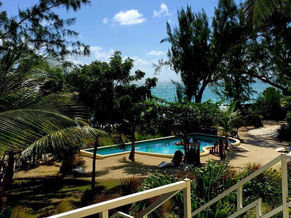 Moonraker Beach Hotel Крайст-Черч Экстерьер фото